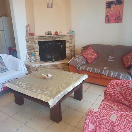Μεζονετα Apartment Nea Roda Luaran gambar