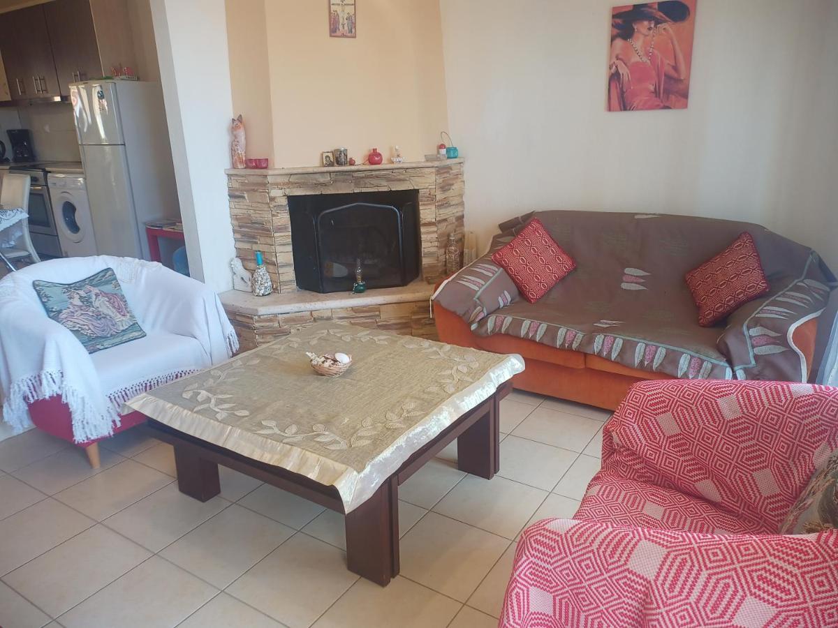 Μεζονετα Apartment Nea Roda Luaran gambar