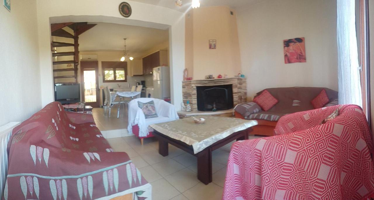 Μεζονετα Apartment Nea Roda Luaran gambar