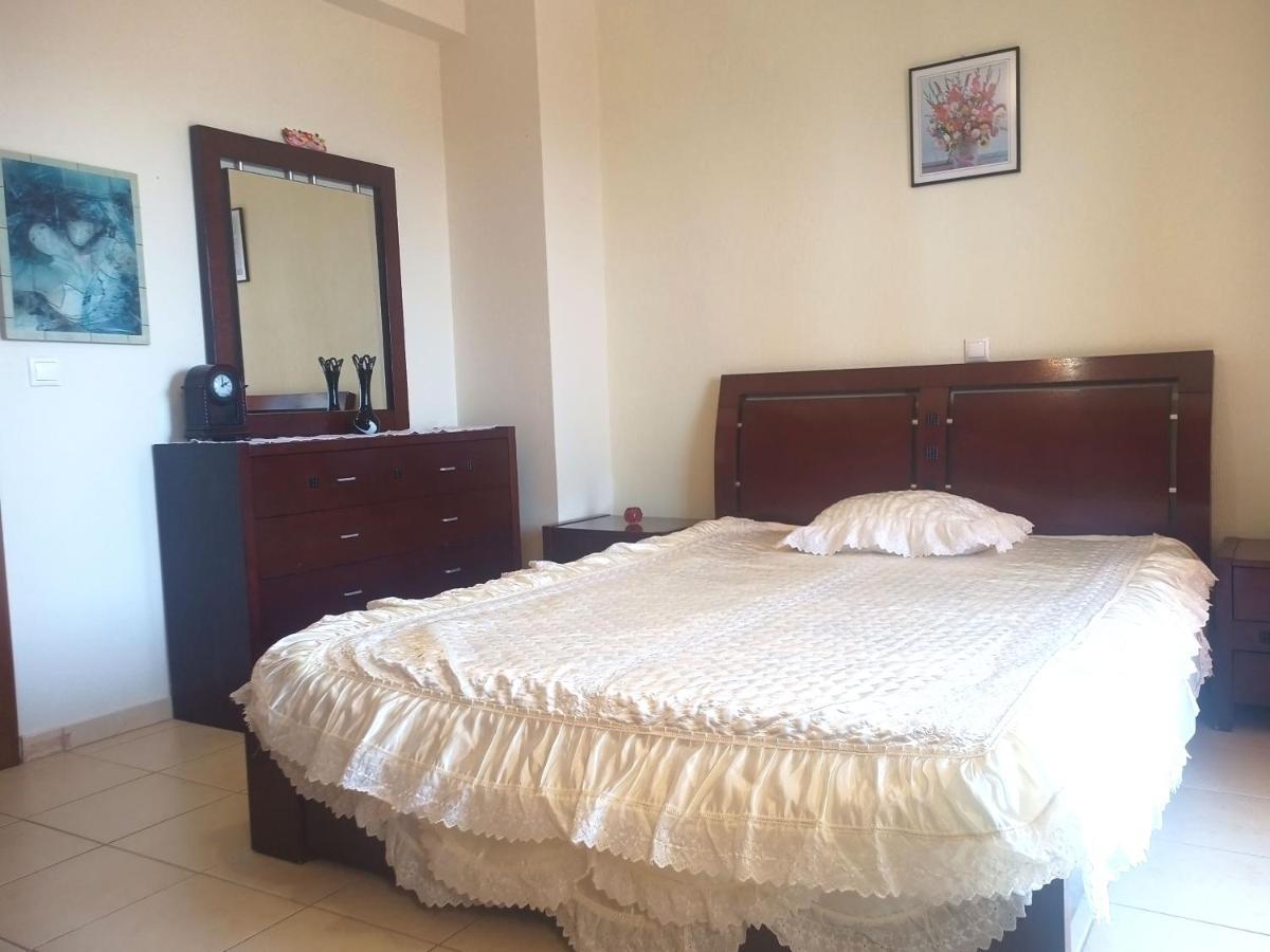 Μεζονετα Apartment Nea Roda Luaran gambar