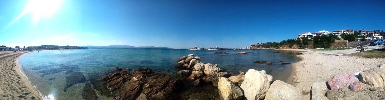 Μεζονετα Apartment Nea Roda Luaran gambar