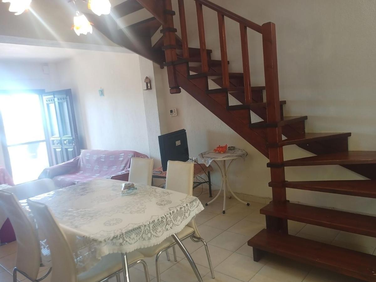 Μεζονετα Apartment Nea Roda Luaran gambar